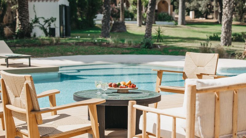 Escapada con Cine al Aire Libre y Tabla de Quesos en Menorca